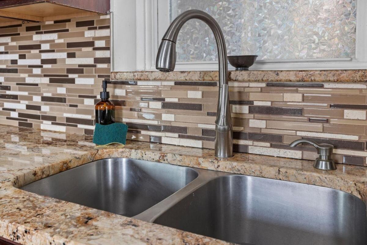 Luxury 8 Bedroom House, Steps To Tropicana, Beach And Boardwalk! アトランティックシティー エクステリア 写真